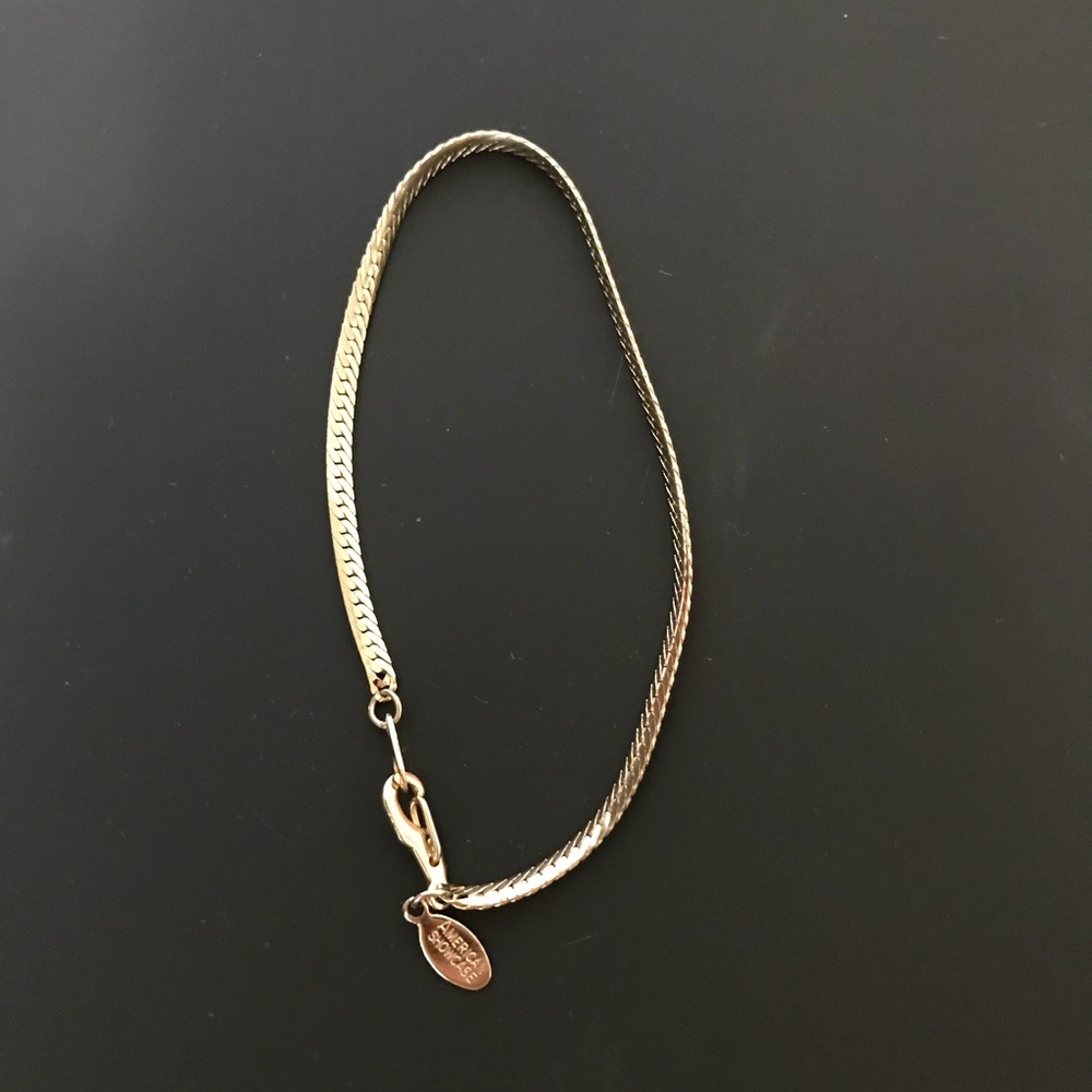 Vintage "American Showcase" Gold Tone Herringbone 7” Bracelet